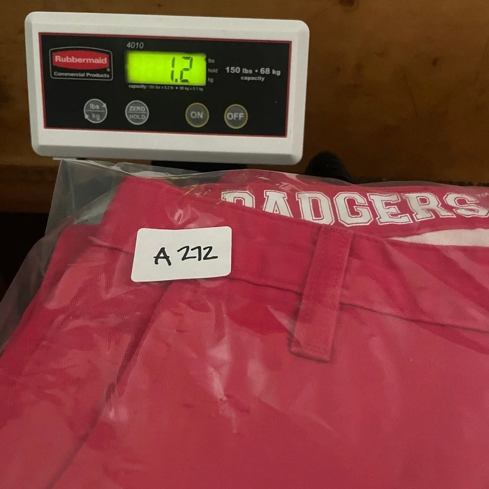 Dockers Chino Pants Men's 31x30 Red Wisconsin Badgers Golf Pants Chinos - Picture 12 of 12